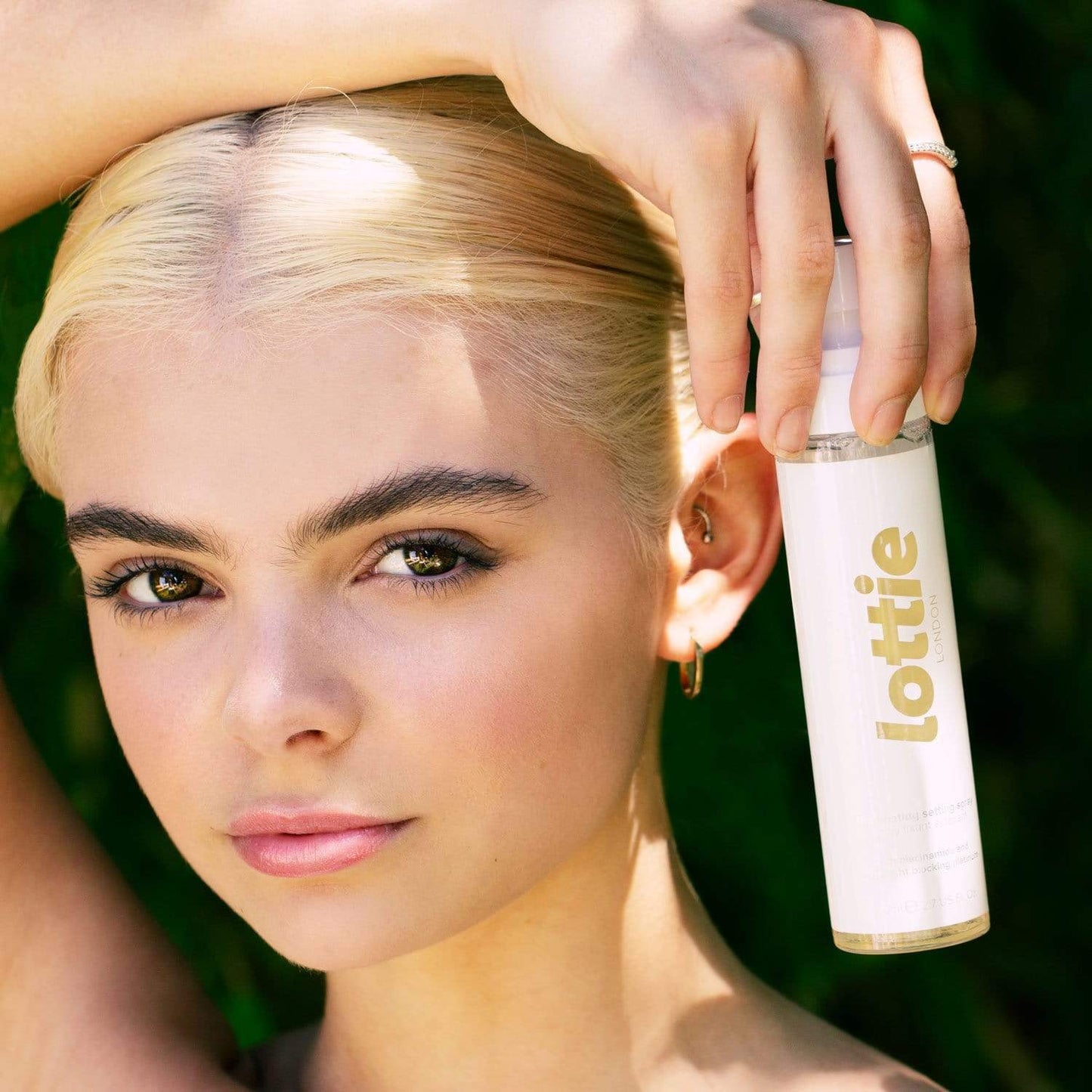 Dewy & illuminating Setting Spray 100% Vegan