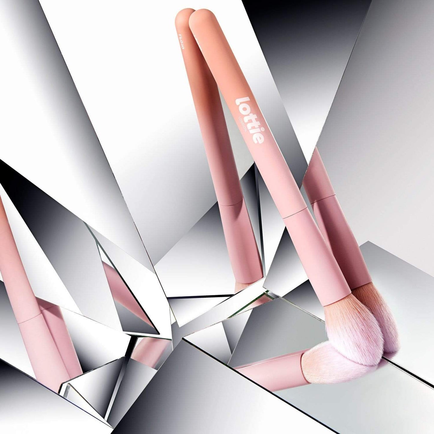 Tapered highlighter brush 100% Vegan