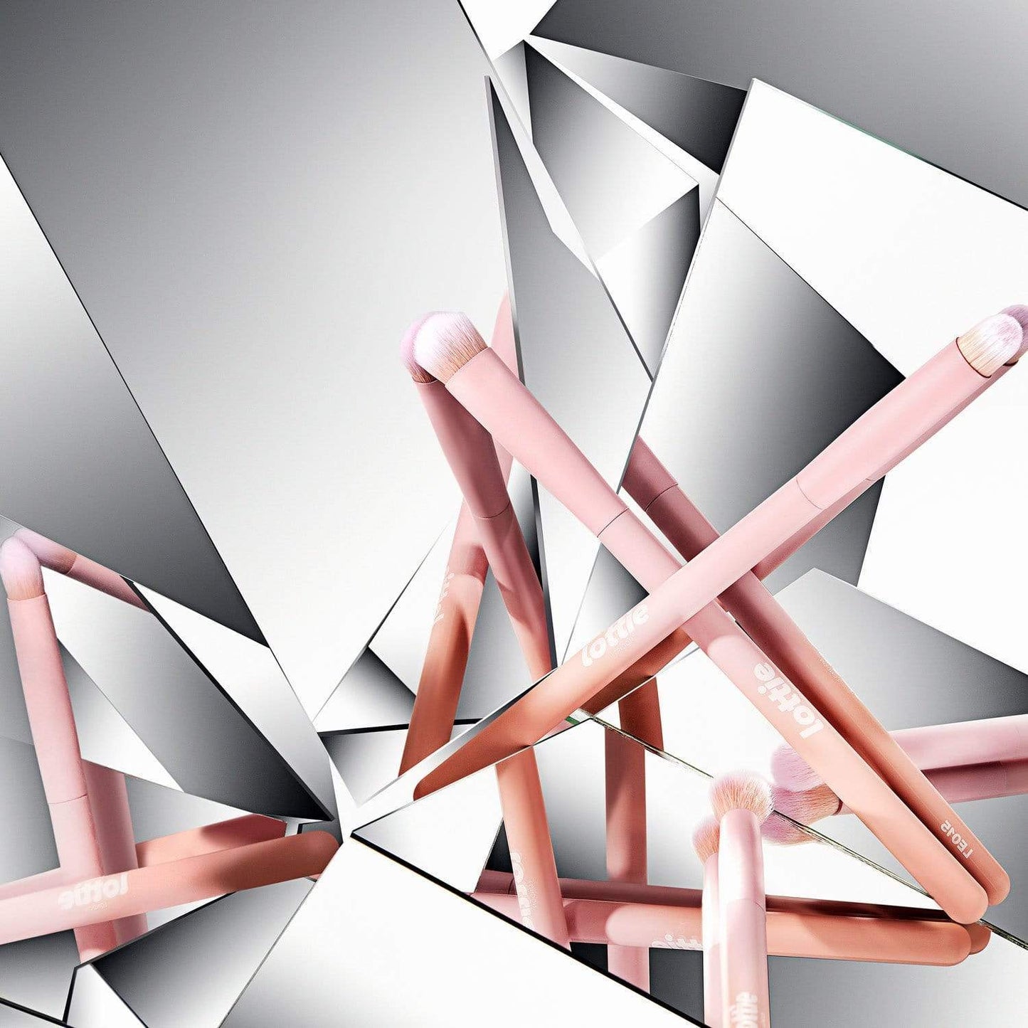 Tapered blending Eyeshadow brush 100% Vegan