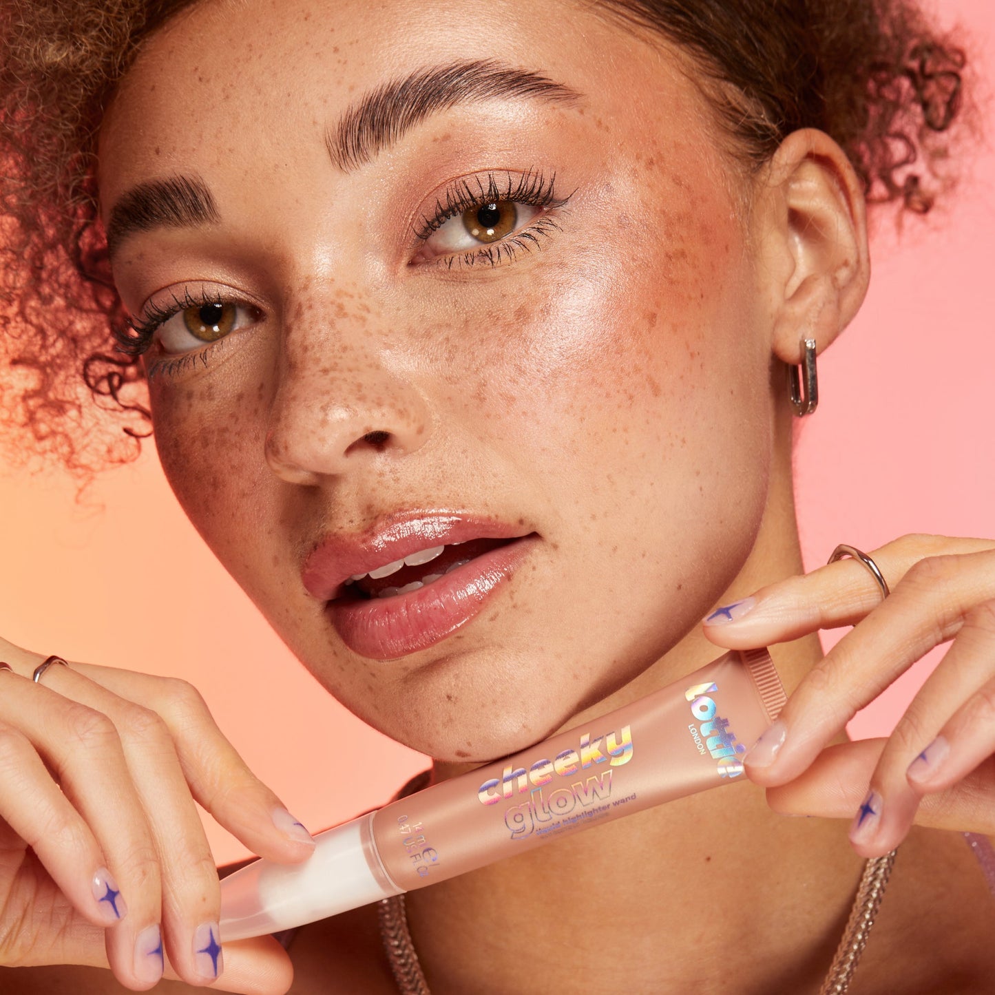 Lottie Cheeky Glow Liquid Highlighter